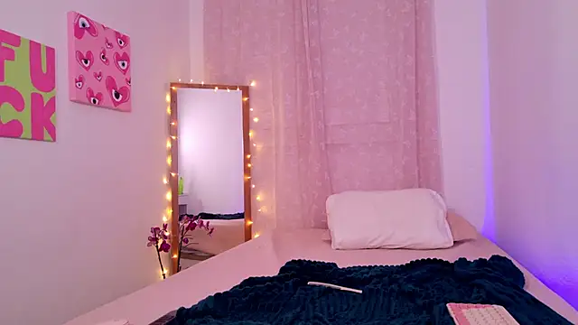 Mar 333 online show from December 4, 12:07 pm