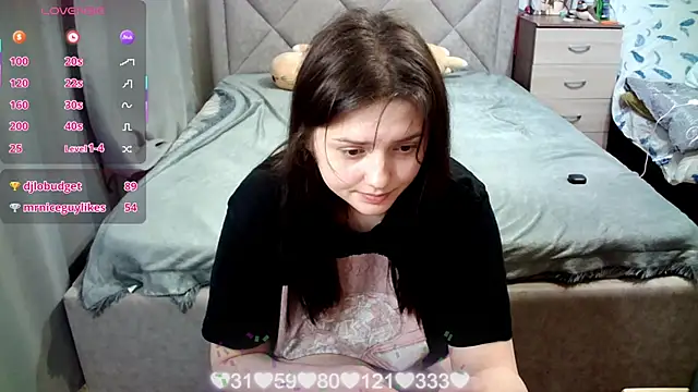 juliettkalen online show from March 27, 11:00 am