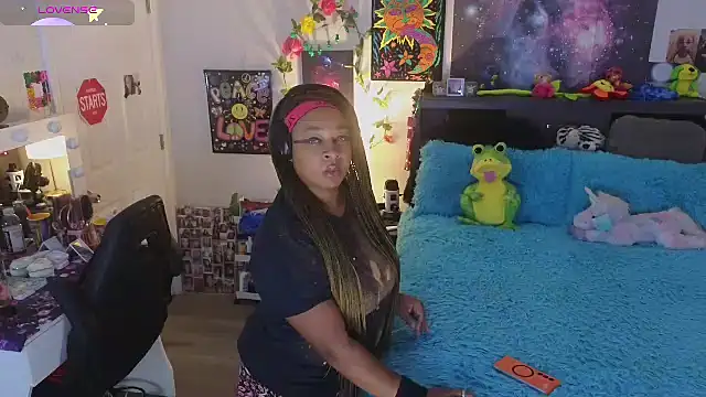 temptressbeauty24 online show from September 29, 6:02 pm