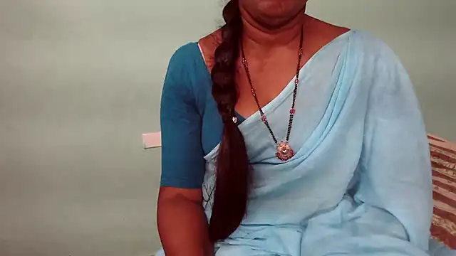 shrutitelugu69 online show from December 22, 1:47 pm