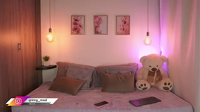 amelie gonzalez online show from October 24, 10:17 pm