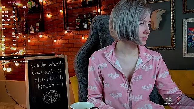 ReiYosimoto online show from March 27, 11:22 am