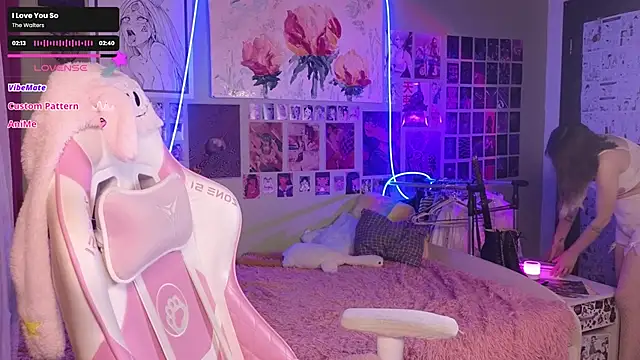 evierosen online show from November 23, 10:22 pm