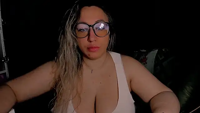 CumOnMy Tits online show from April 11, 2:06 am