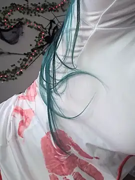 Silvia Santorskii online show from October 31, 8:18 am